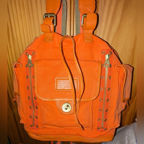 Marc by Marc Jacobs orange large drawstring backpack. - Picture 4 of 14